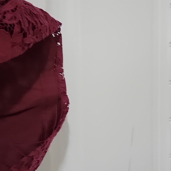 Lulus lace mini dress with back cut-out in burgundy Sz XS NWT - Picture 8 of 14
